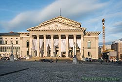 Баварская государственная опера на площади Макса Иосифа