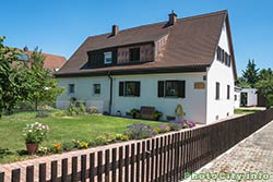 Мюнхен. Пригород Обершлайссхайм. Mittenheimer Strasse