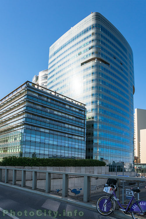 Вена. Деловой центр Donau City. Центр Tech Gate Vienna