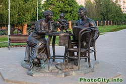 Скульптура Тульское чаепитие, Зареченский район Тулы