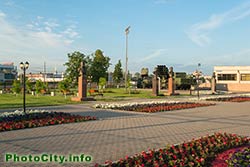 Сквер возле Тульского государственного музея оружия