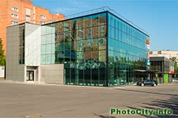 Город Тула. Современное здание на улице Пушкинской